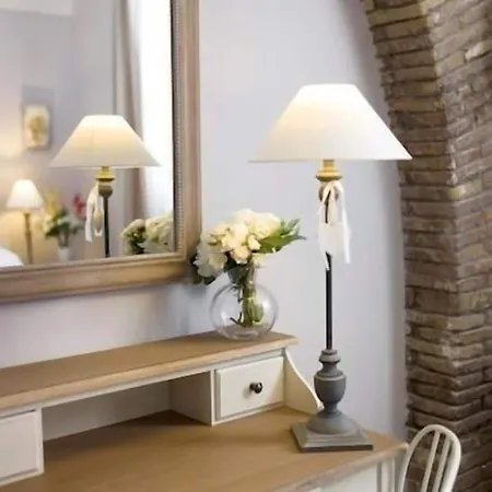 Dd Luxury House Bed & Breakfast 2*
